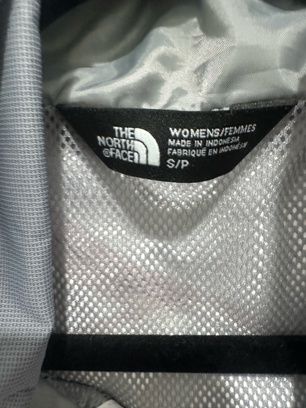 The North Face Resolve Dryvent Women’s Two-Tone Hooded Jacket - White & Gray - Picture 4 of 8